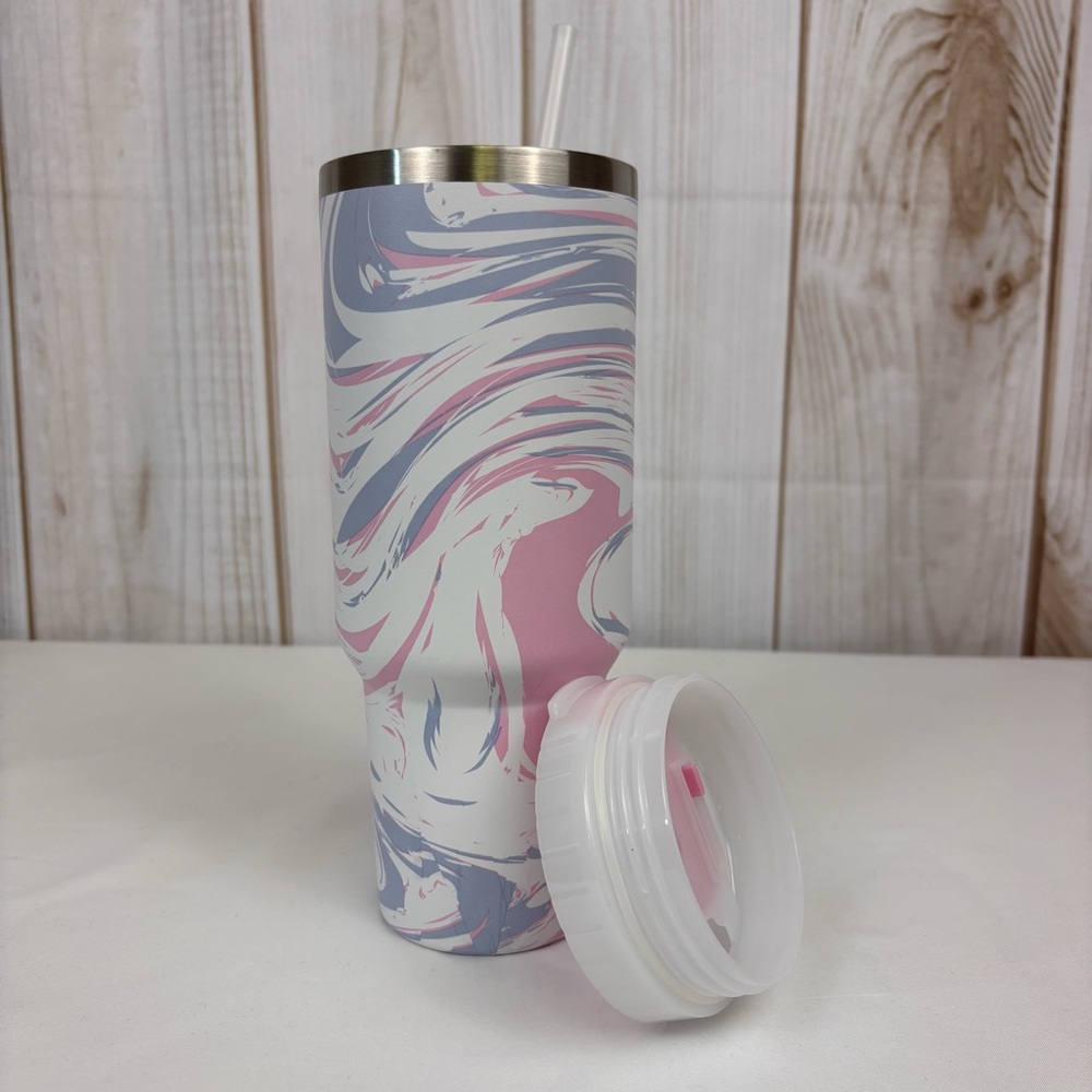 Adventuridge Travel Mug with Handle Twist Lid Straw Pink White Swirl Size 40 Oz - Picture 9 of 9